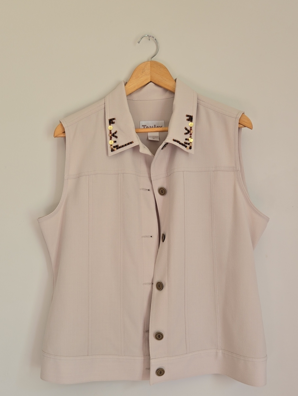 TanJay Sleeveless Button-up Vest with Beaded Collar - Light Beige 14 Large